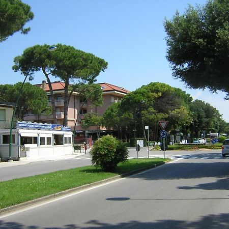 Cond Primavera Lignano Sabbiadoro Luaran gambar
